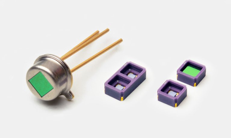 InAsSb photovoltaic detectors